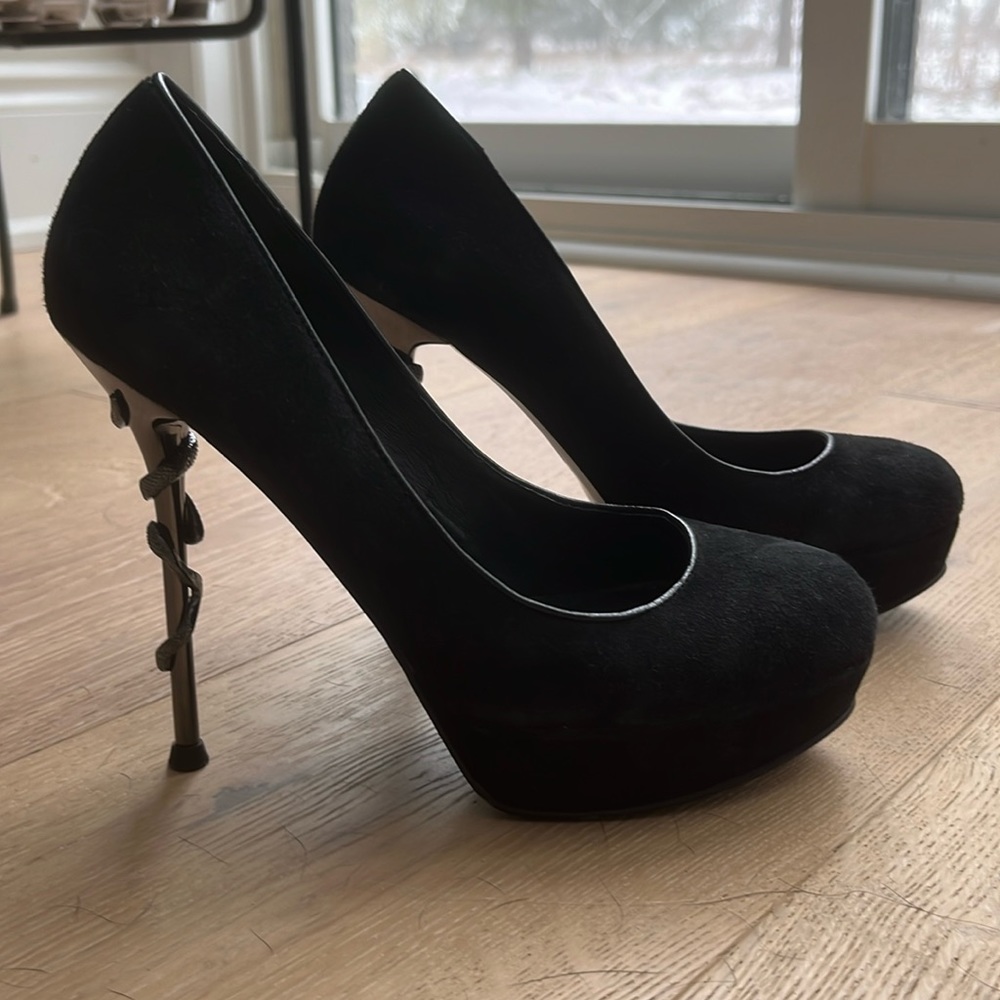 EUC House of Harlow 1960 heels